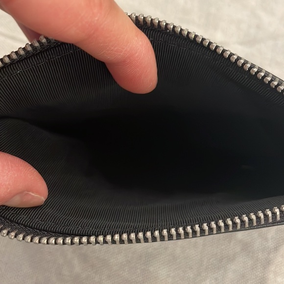 NWOT Giuseppe Zanotti Black leather zip pouch - Picture 7 of 7